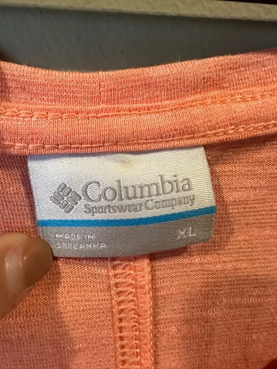 Women's Sleeveless Scoop Neck Tank Top in Coral Pink - Picture 2 of 5